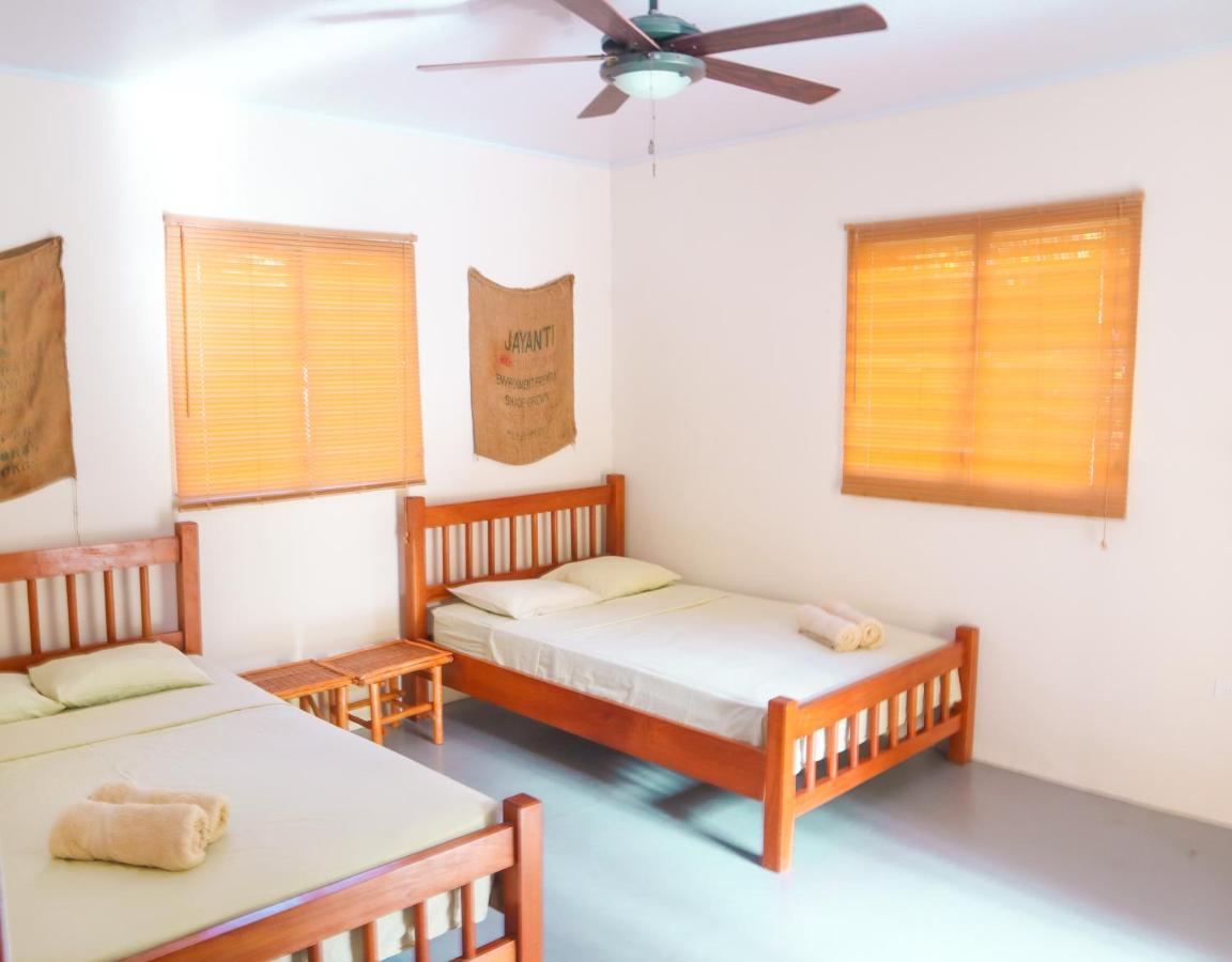 Готель El Ranchito Surfcamp Pedregal Екстер'єр фото